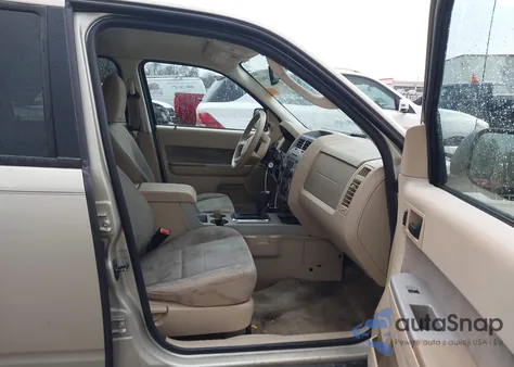 2011 Ford Escape Xlt from USA, damaged, VIN 1FMCU0D78BKB09527